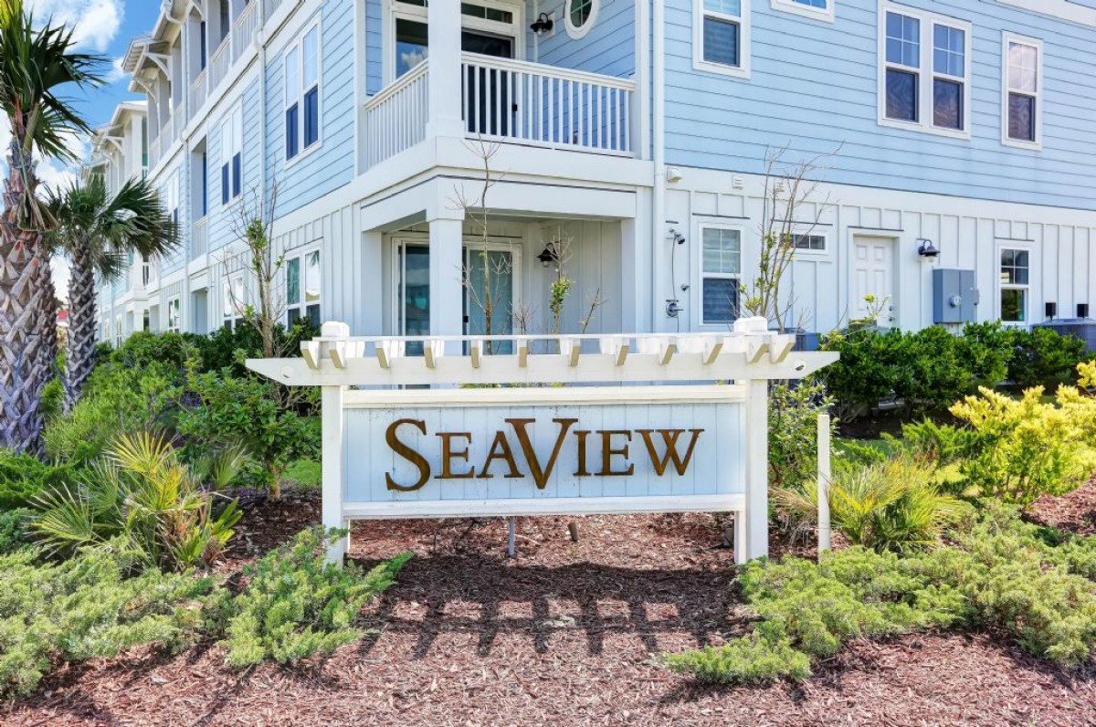 WELCOME TO SEAVIEW TOWNHOMES