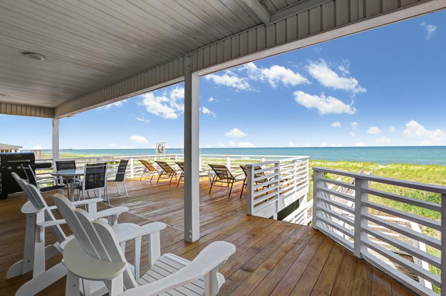 oceabfront beach house deck